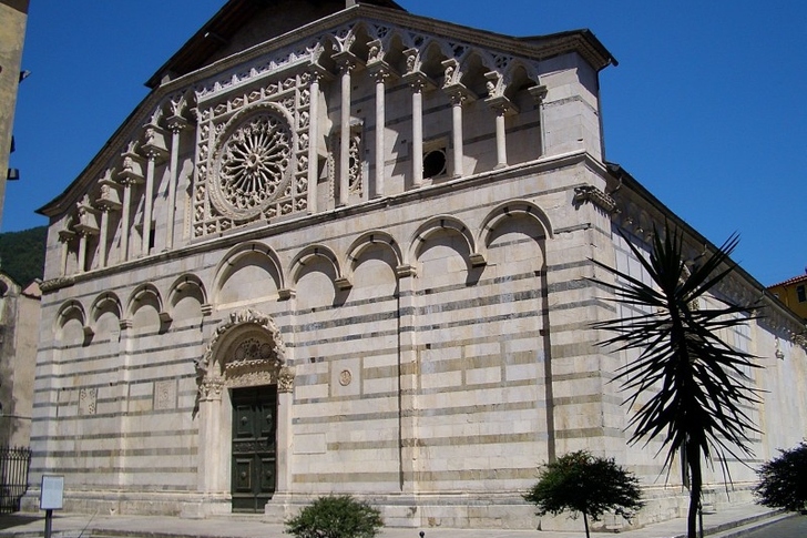 Cathedral (Carrara)