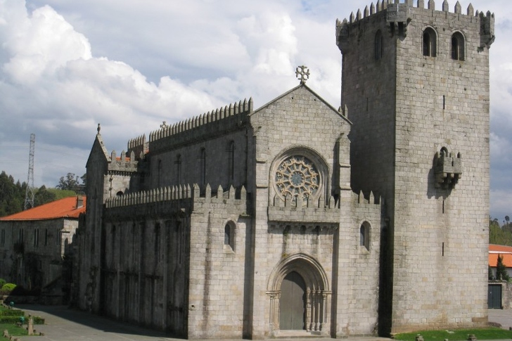Mosteiro de Leça do Balio