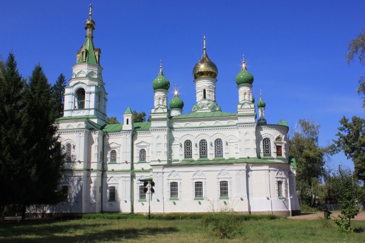 سامبسون المضياف