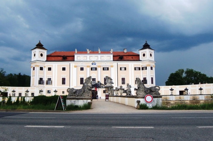 Milotice Castle