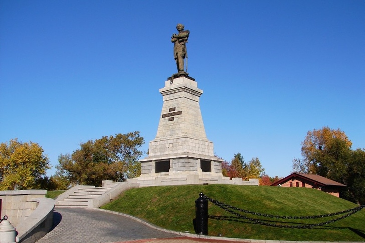 Muravyov-Amursky Statue
