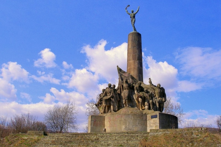 Monument in Furča