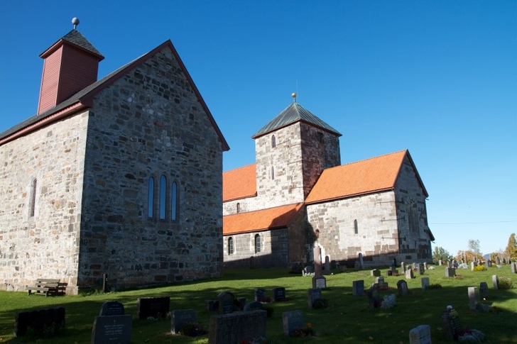 Sister Churches at Gran