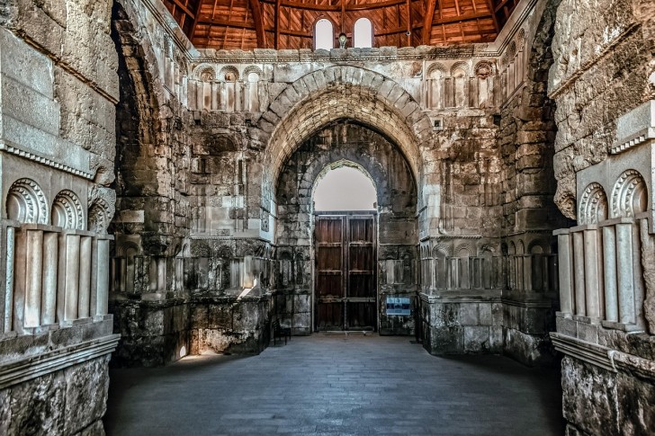 مبنى العمارة في القصر الأموي