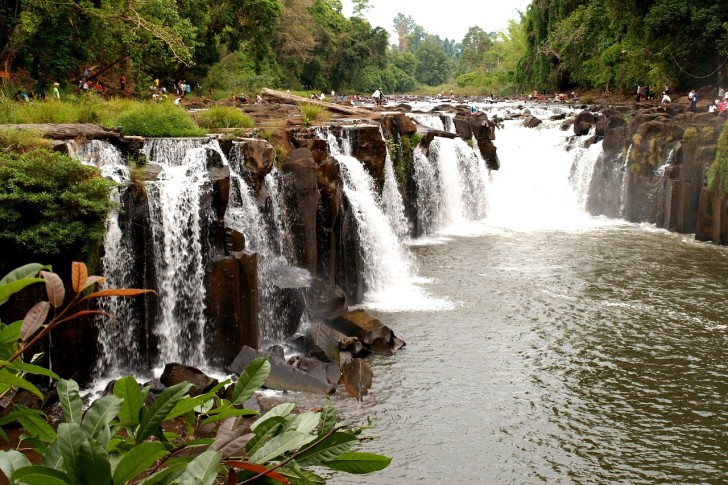 شلالات طبيعية