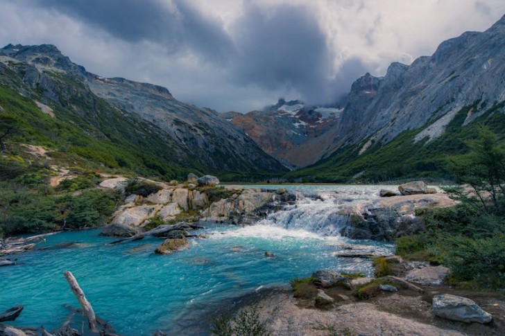Malebný výhľad na Lagunu Esmeralda v Argentíne