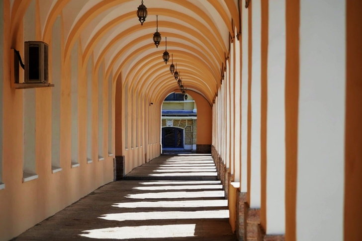 White Concrete Building White Black Pendant Inline Lamp
