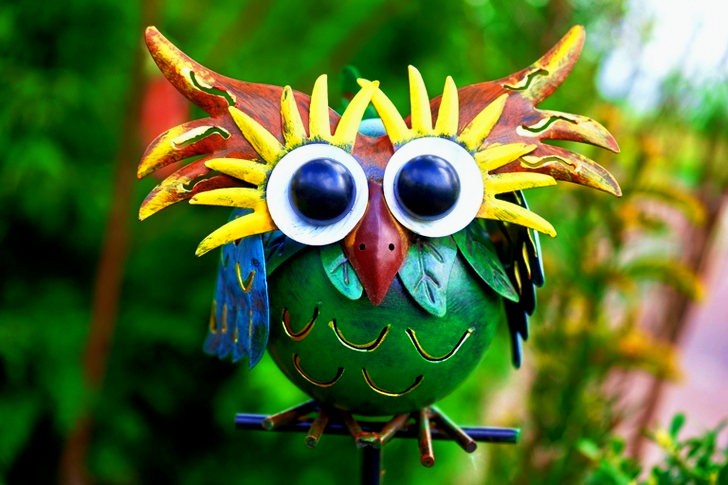 Green and Brown Owl Decor