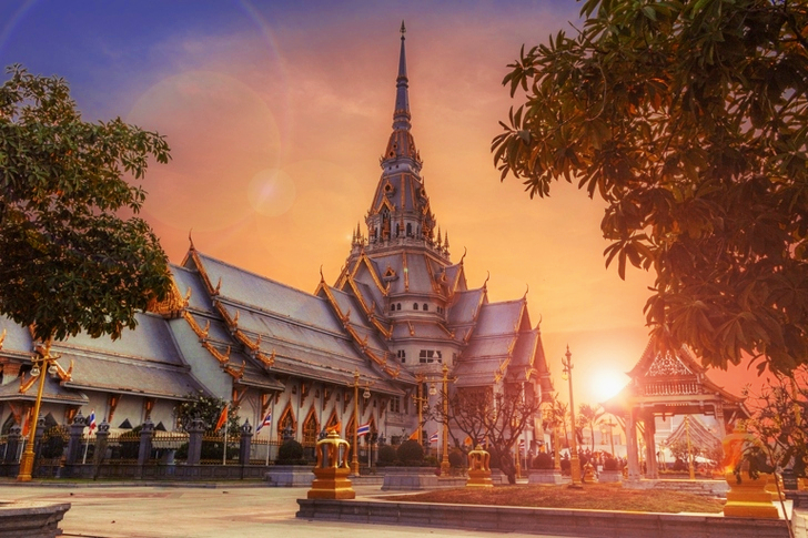 Gray Pointed Concrete Structure