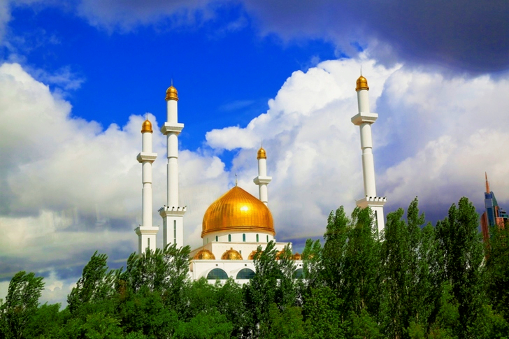 Mosque Under Cloudy Sky