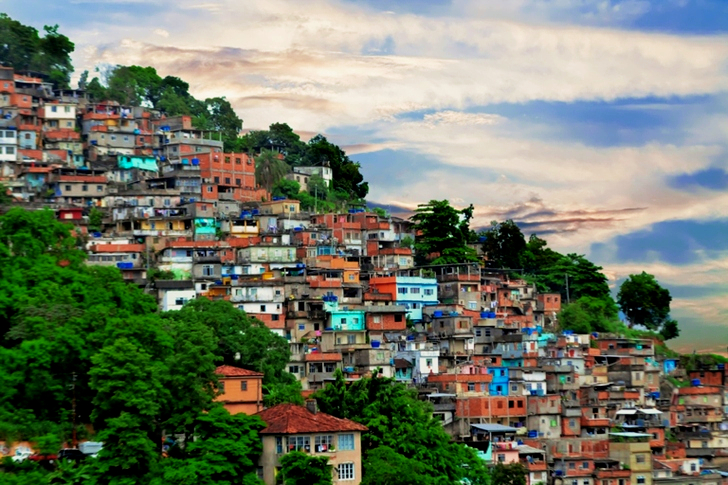 Assorted-color Concrete House Lot