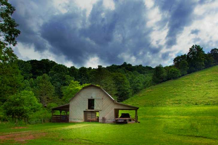 White and Black Wooden House