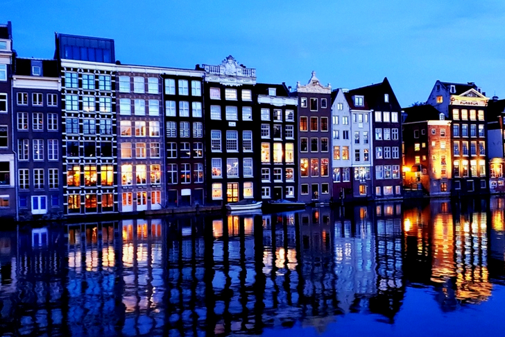 Houses Near Body Of Water