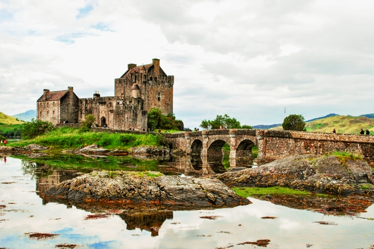Architectural of Brown and Gray Castle